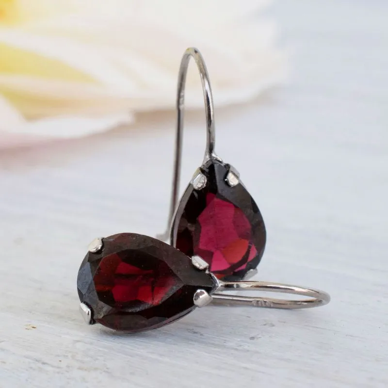 14K White Gold Pear Red Garnet 7X10mm Dangle Earrings