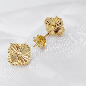 Elegant 18K Gold Clover Screw Earrings