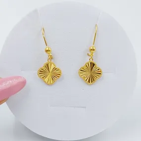 Elegant 21K Gold Clover Design Earrings