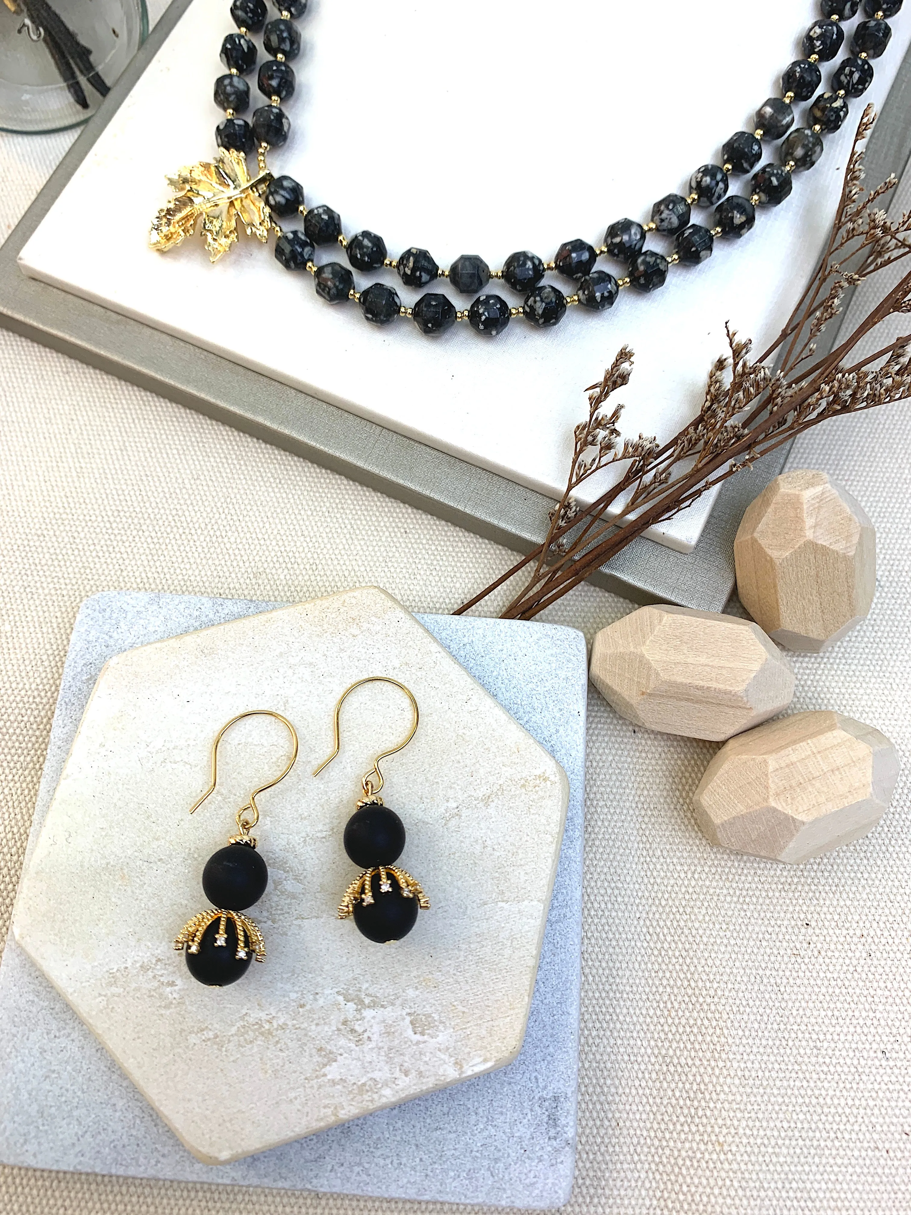 Black Agate  Hook Earrings HE025