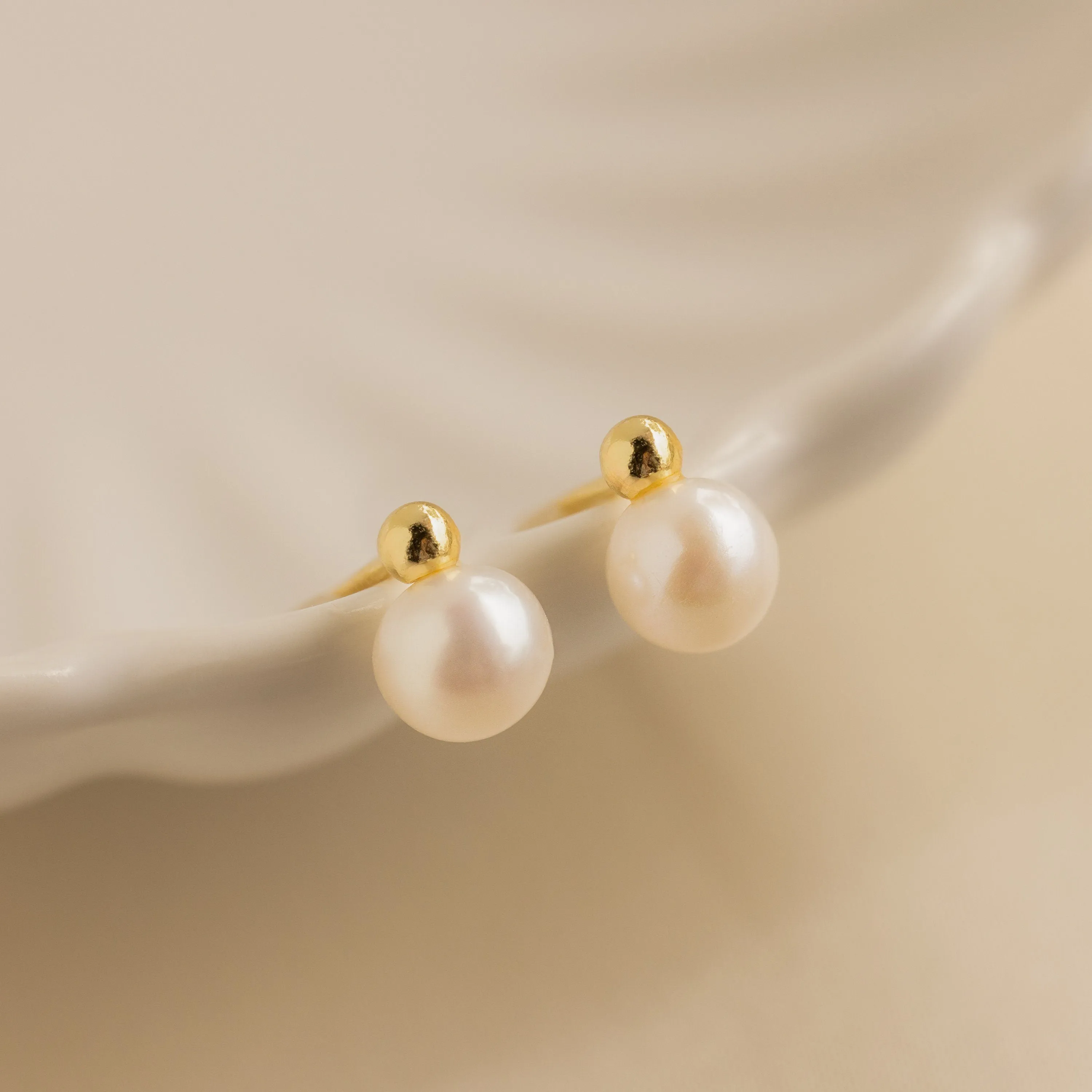 Classic Pearl Studs