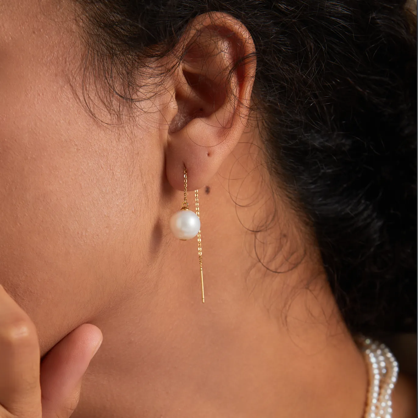 Classy Pearl Drop Earring