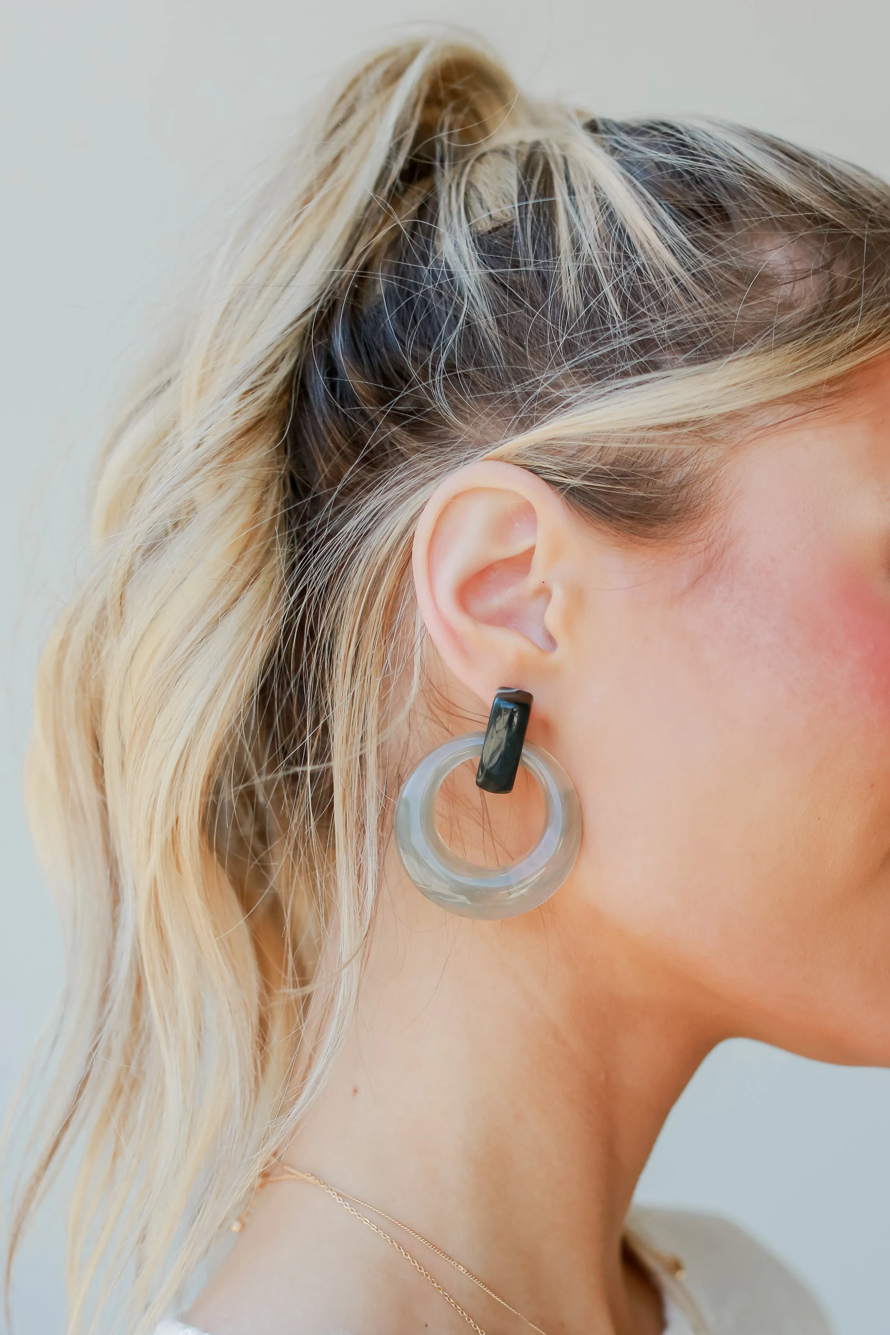 Delilah Acrylic Circle Drop Earrings