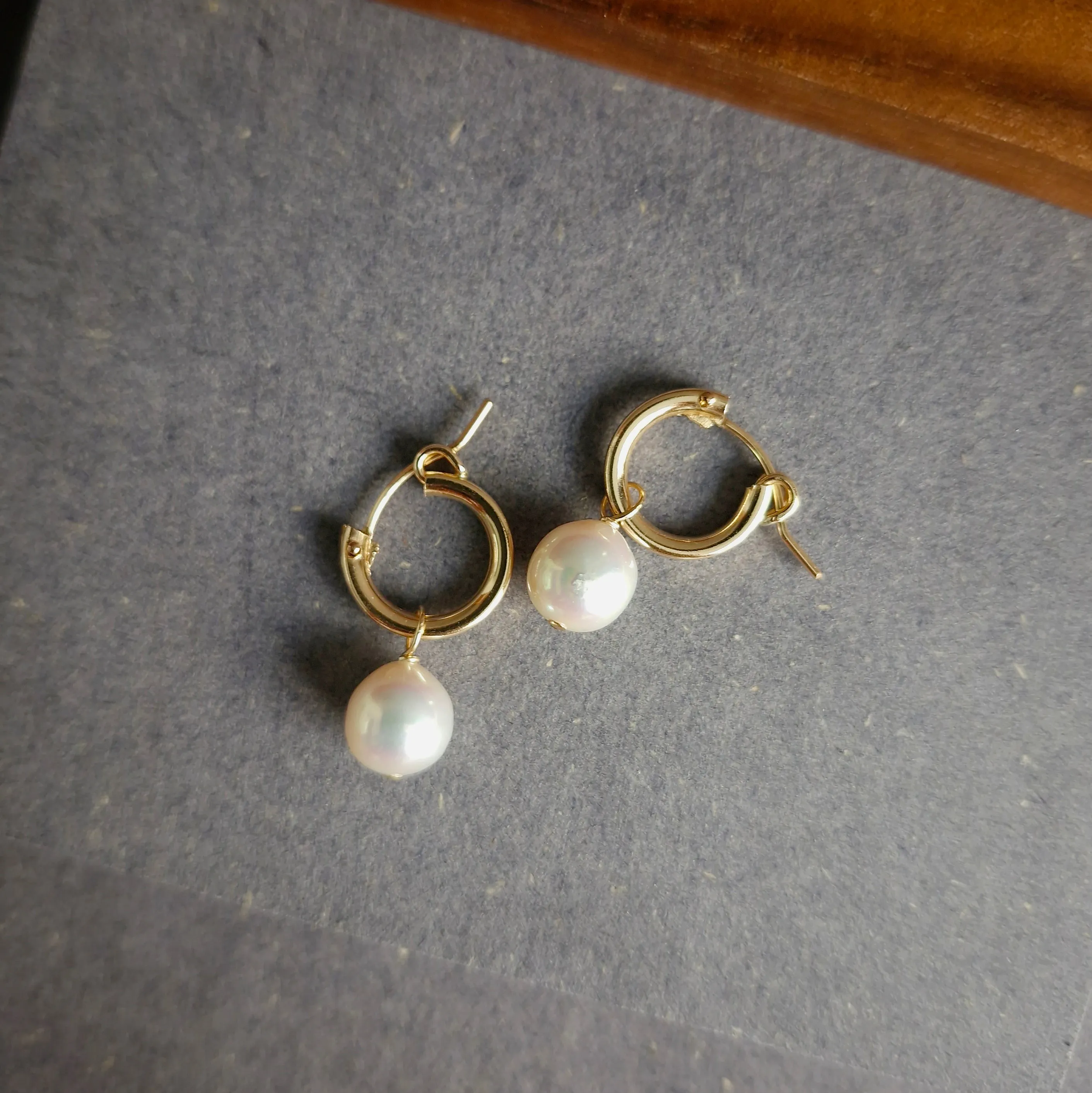 Freshwater Pearl Leverback Hoop Earrings / 14k Gold-filled #2