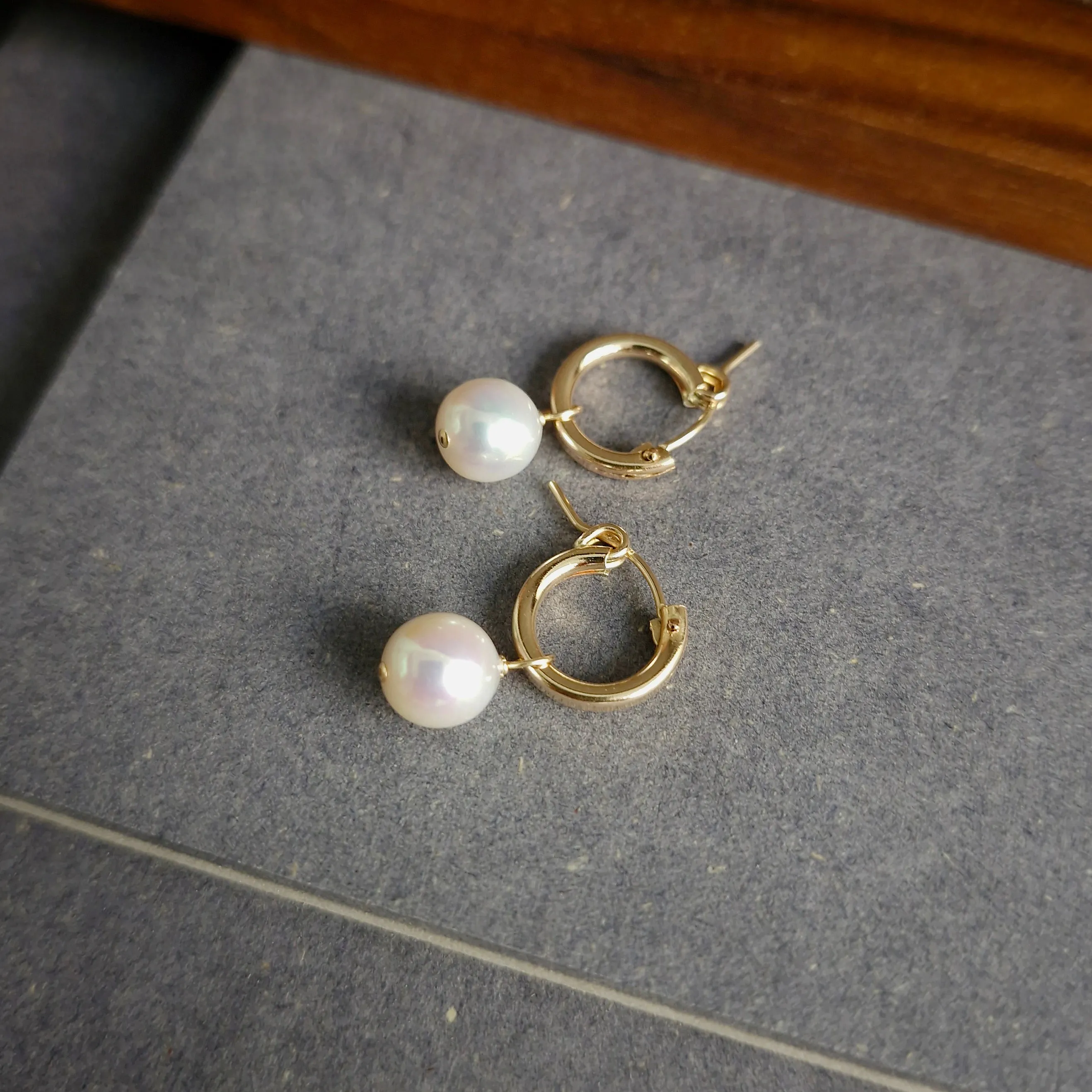 Freshwater Pearl Leverback Hoop Earrings / 14k Gold-filled #2