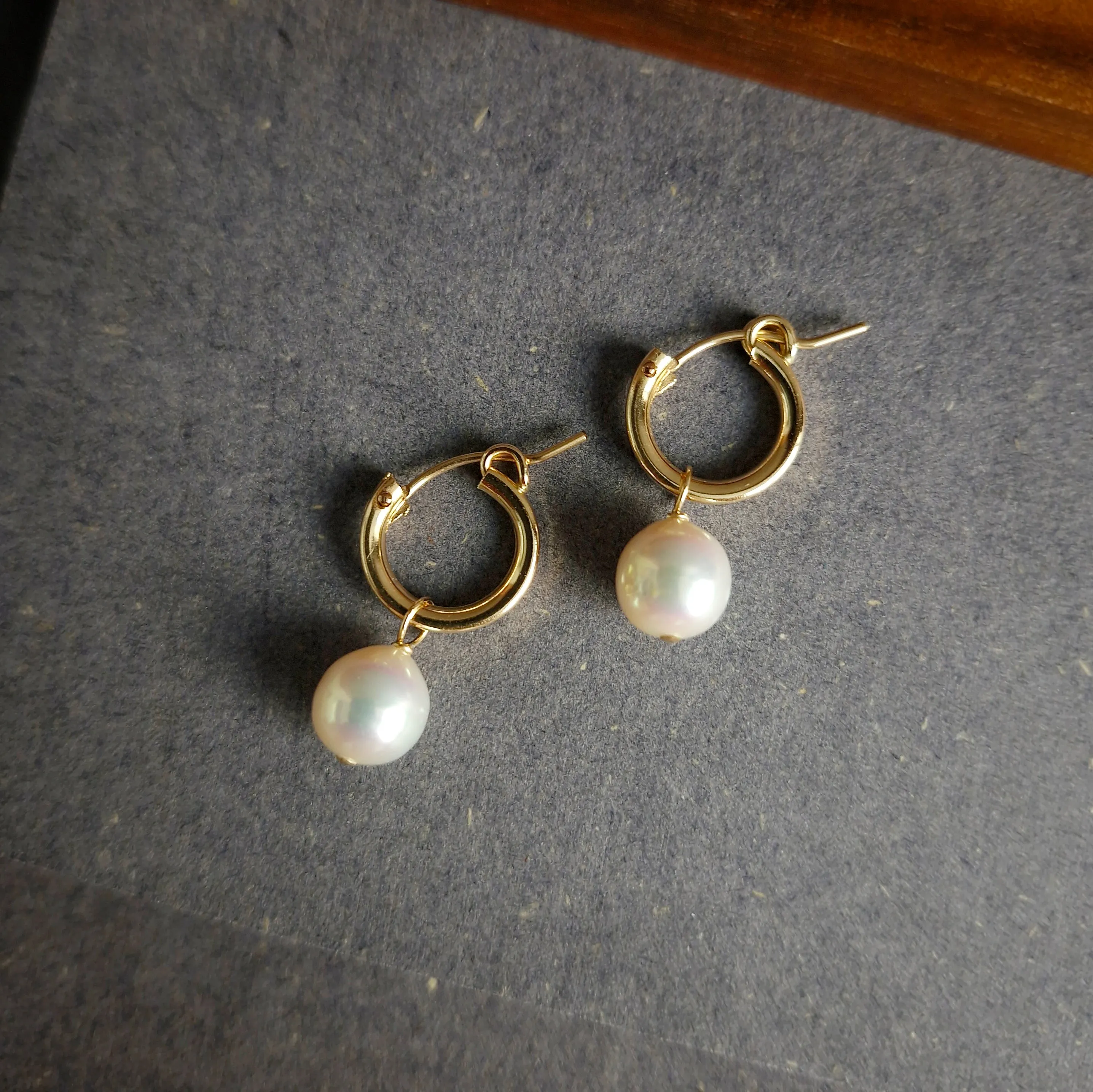 Freshwater Pearl Leverback Hoop Earrings / 14k Gold-filled #2