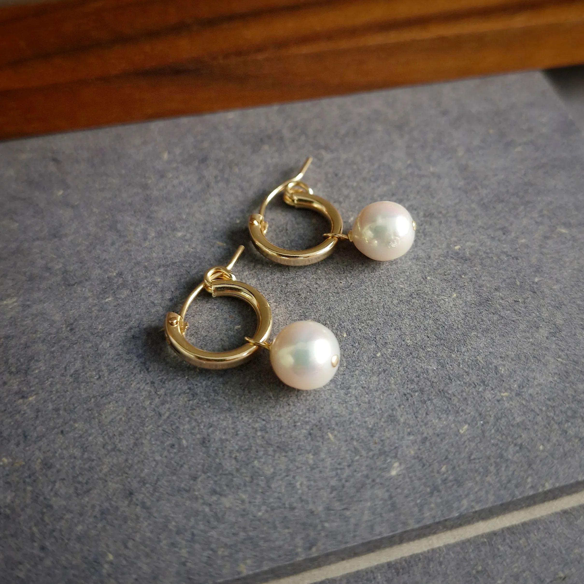 Freshwater Pearl Leverback Hoop Earrings / 14k Gold-filled #2