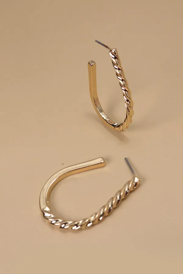 Half Twist Oval Hoop