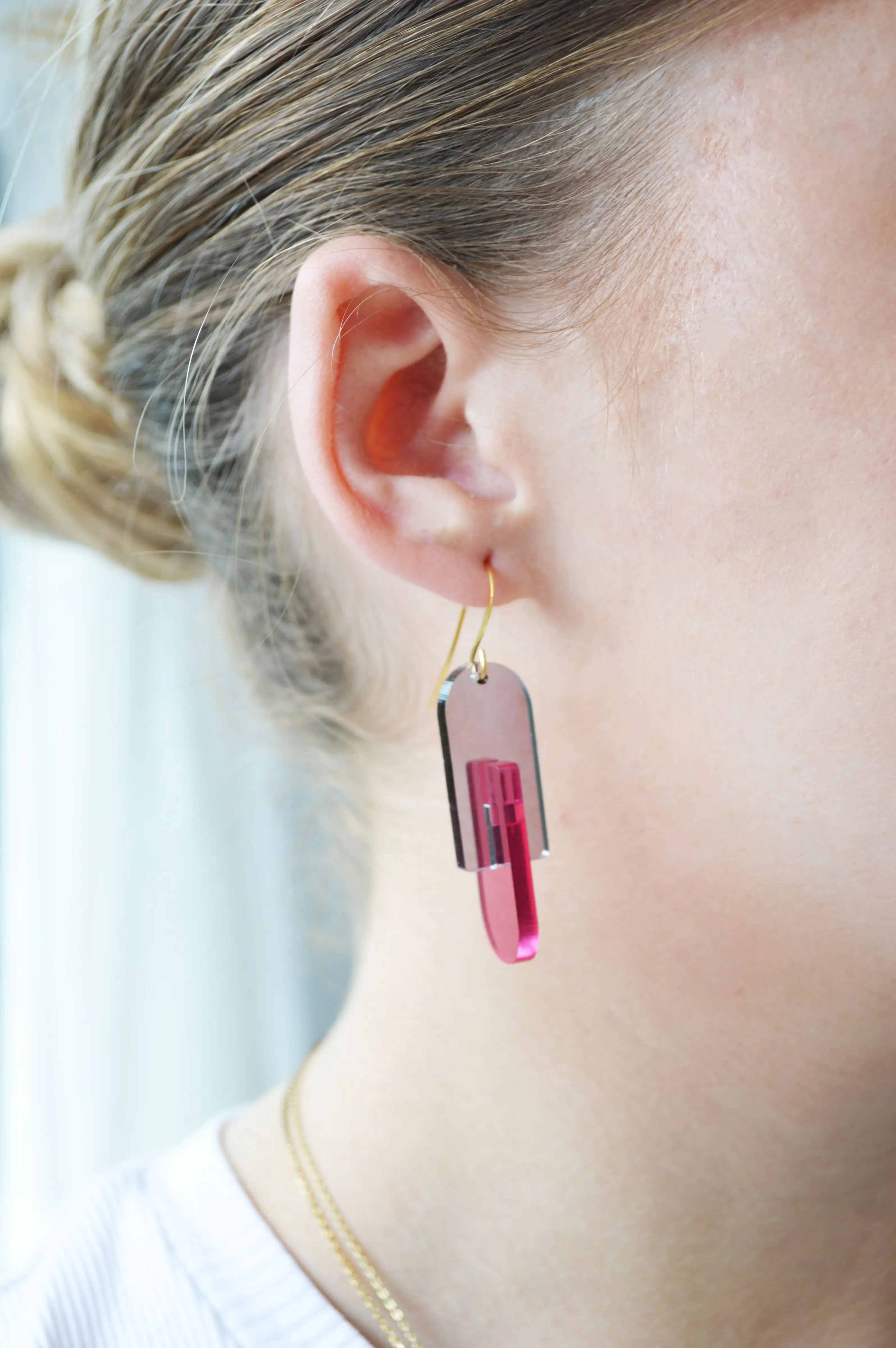 Highlight Earrings - Grey & Cranberry