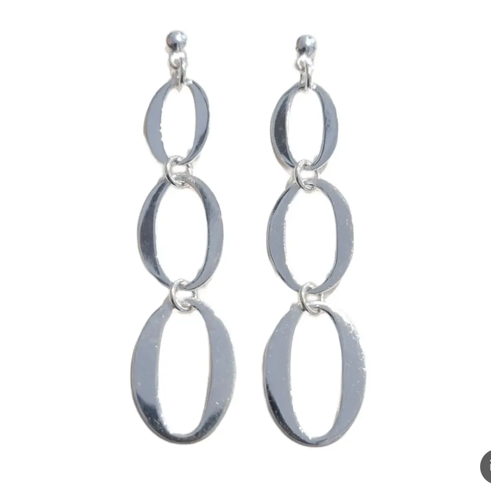 Jackie O Triple drop earrings Silver