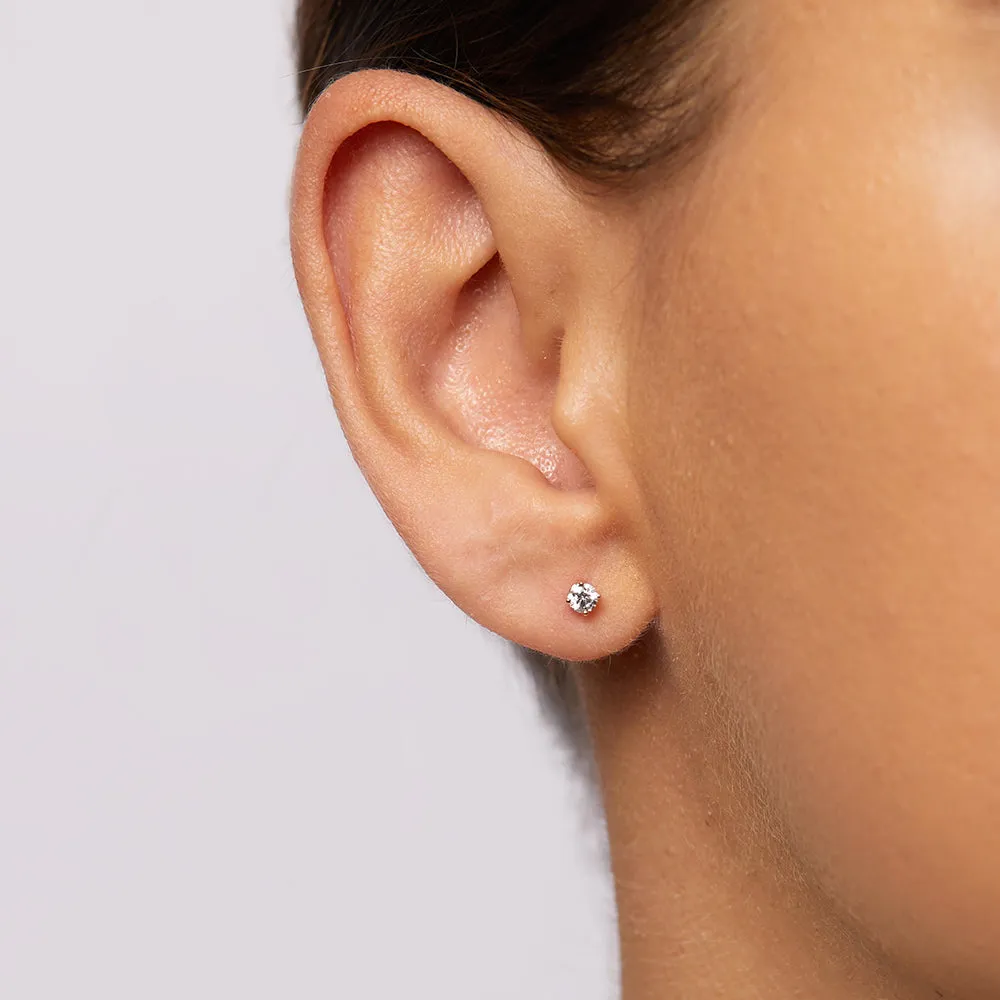 Laboratory-Grown Diamond Round Stud Earrings in 10k Gold