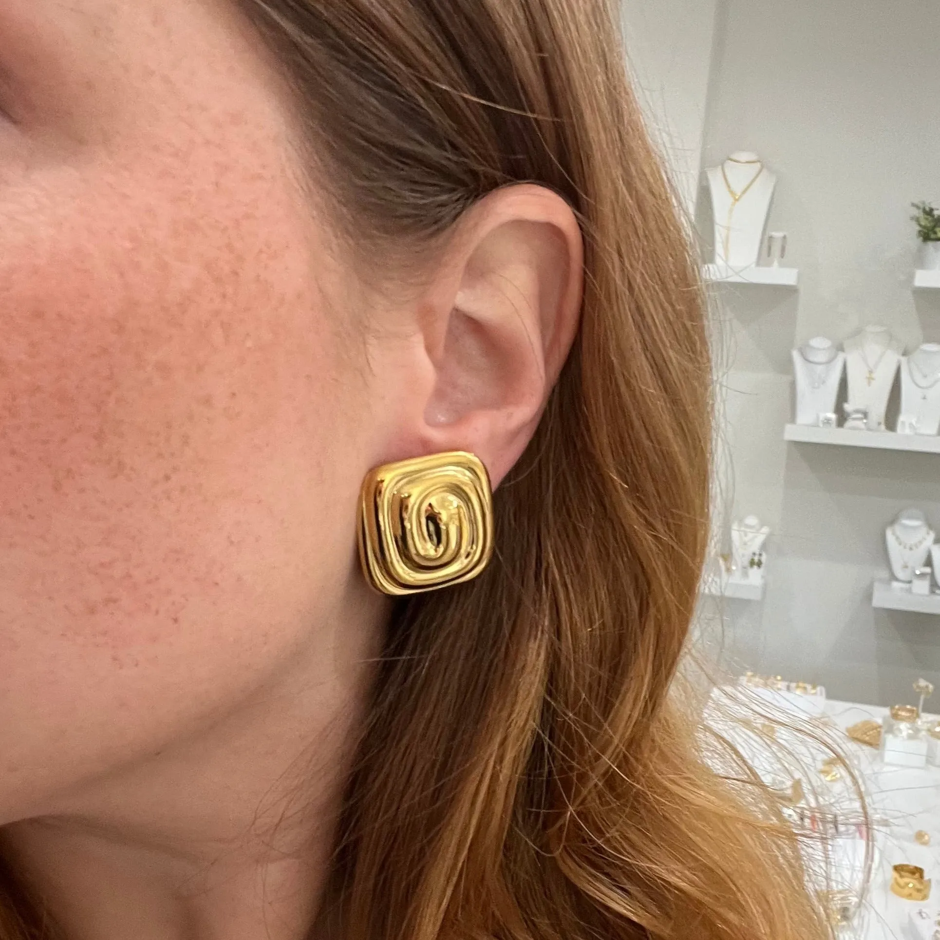 Matilda Swirl Earring