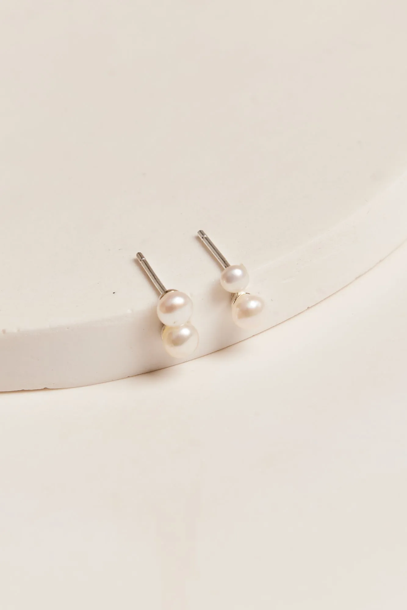 Pia Stud Earrings Silver