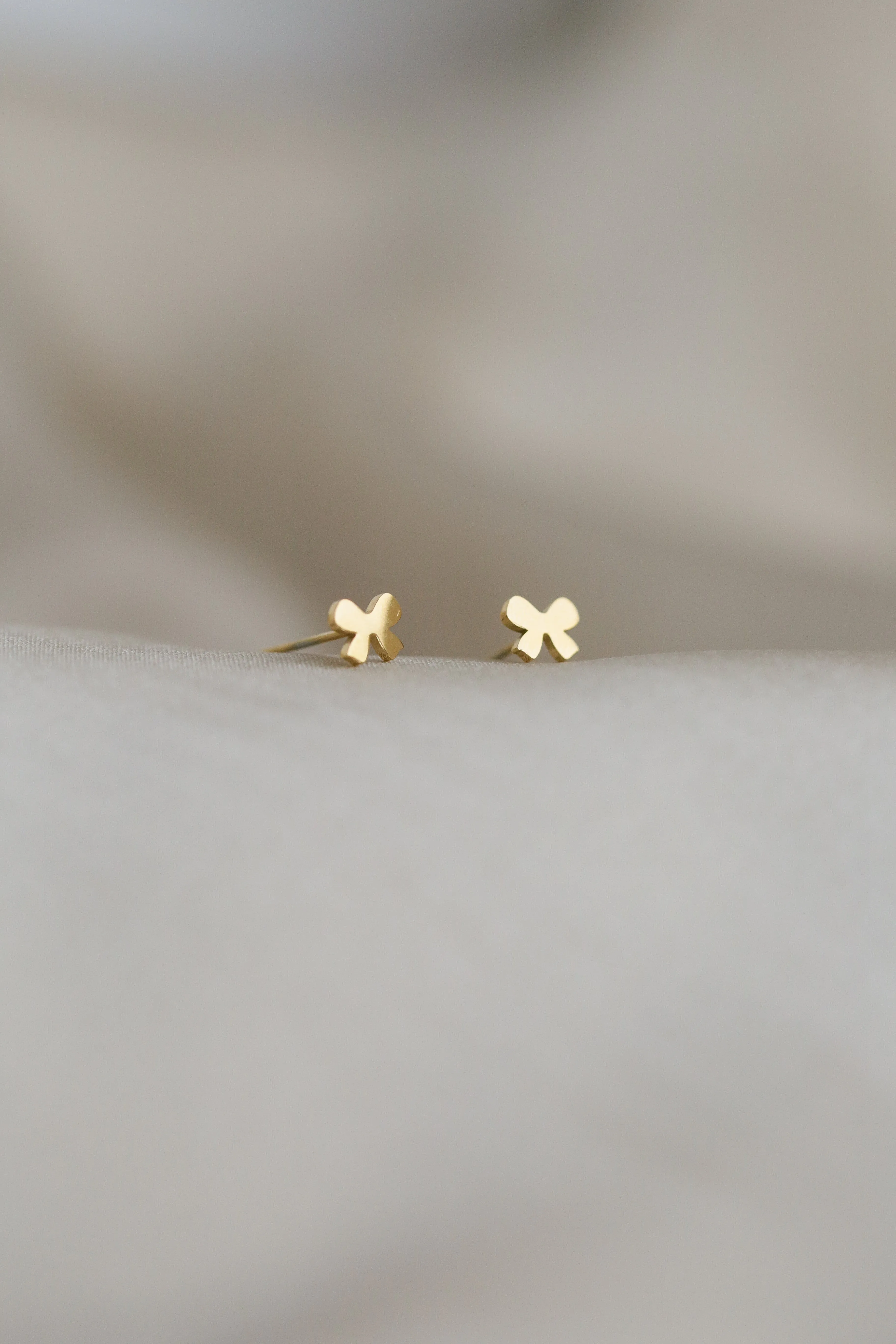 The Heart - Bow Studs